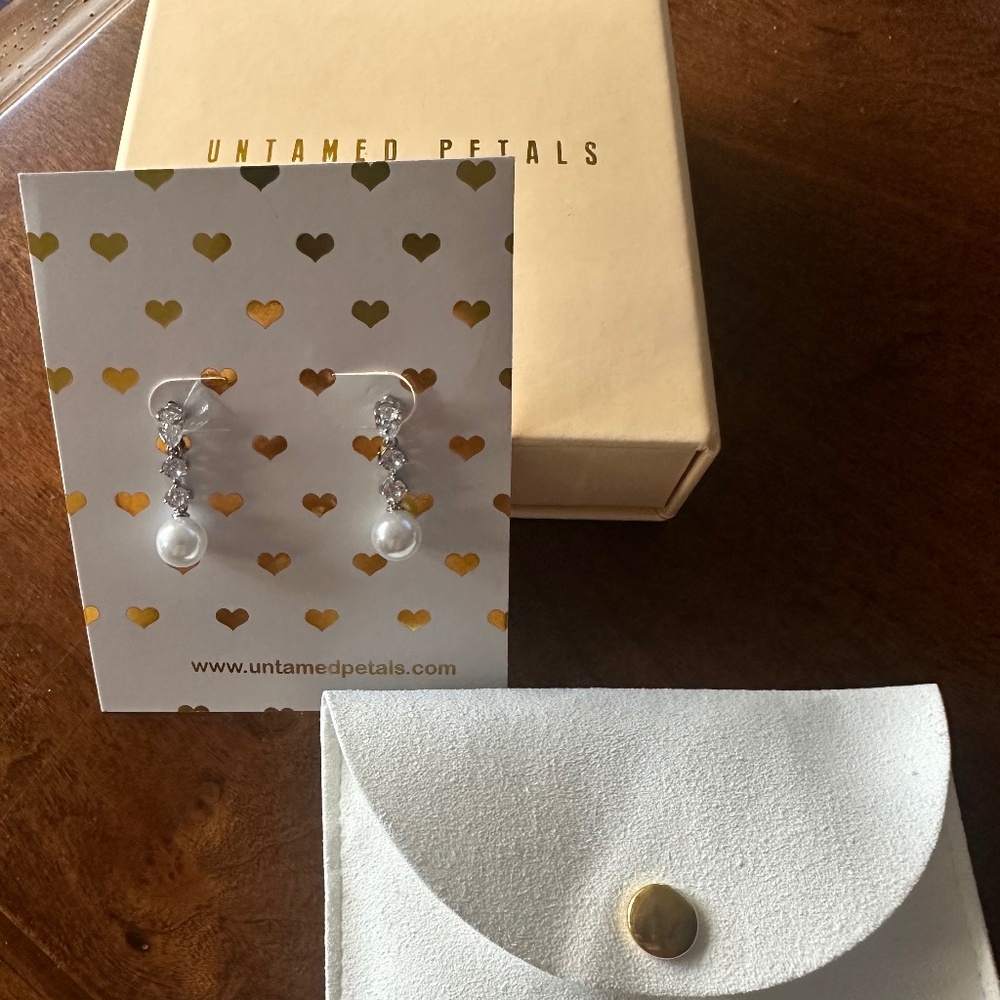 Serenade Untamed Petals Earrings